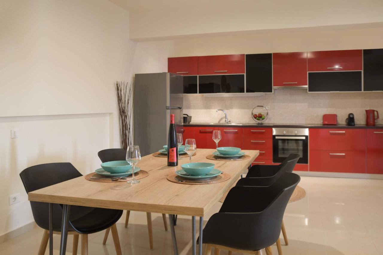 Oikies Luxury Apartments With Private Free Parking Area Ájosz Nikólaosz Kültér fotó